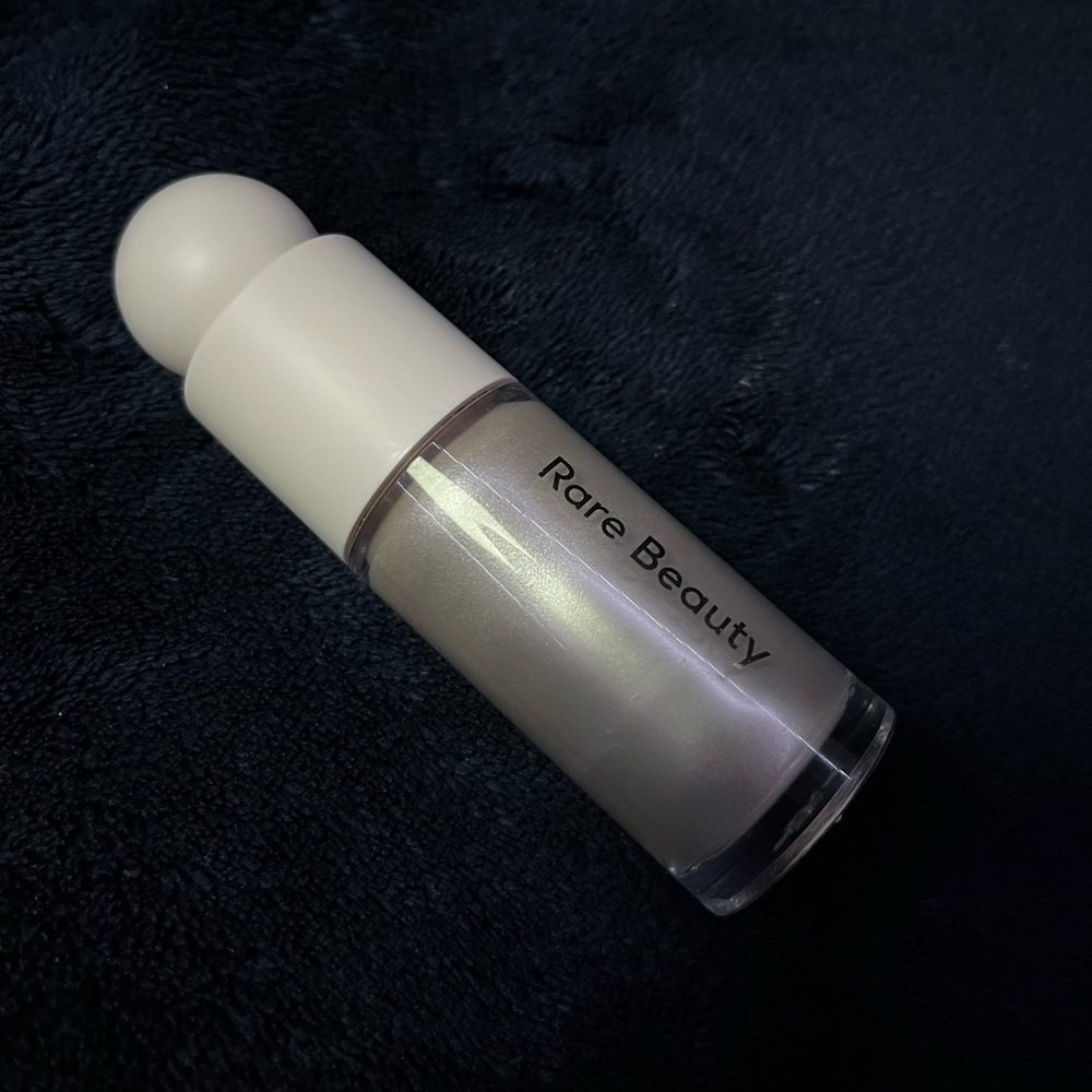 Rare Beauty Liquid Luminzier Highlighter in Enlighten